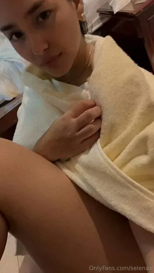Selenax OnlyFans Leaked Free Thumbnail Picture - #C7GK8dRpYS