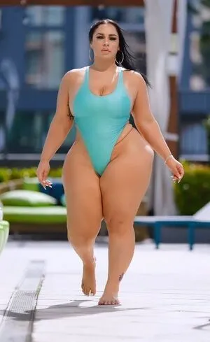 Selene Castle OnlyFans Leaked Free Thumbnail Picture - #aT73S4lg3o