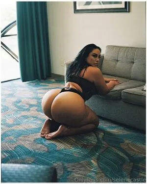 Selenecastle OnlyFans Leaked Free Thumbnail Picture - #D23l5Maufl