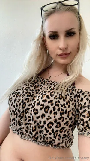 Selenerey OnlyFans Leaked Free Thumbnail Picture - #FukMXTI9aF