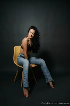 Selenie OnlyFans Leaked Free Thumbnail Picture - #Yt9KB0J4EB