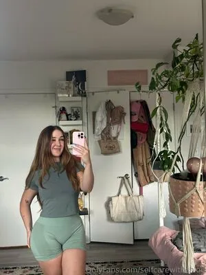 Selfcarewithchloe OnlyFans Leaked Free Thumbnail Picture - #AM7eXFL49s