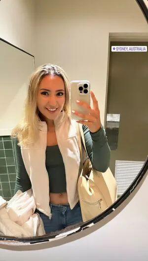 Selina Amini OnlyFans Leaked Free Thumbnail Picture - #KqguroUWie