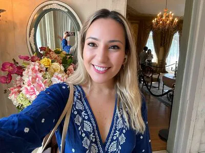 Selina Amini OnlyFans Leaked Free Thumbnail Picture - #TbvywnCToA