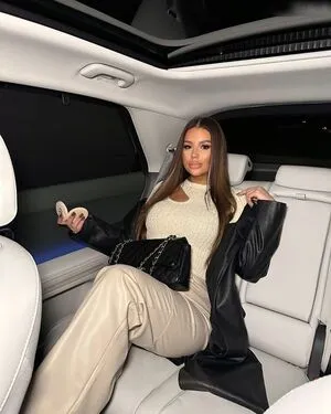 Selinaa OnlyFans Leaked Free Thumbnail Picture - #8UF56Qnrmr