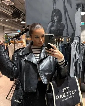 Selinaa OnlyFans Leaked Free Thumbnail Picture - #rC1PhO18PN