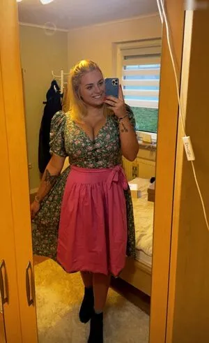 Selinaaarw OnlyFans Leaked Free Thumbnail Picture - #g8xGnXIMG4