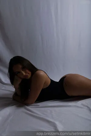 Selinkitmir OnlyFans Leaked Free Thumbnail Picture - #66CgjiOd4L