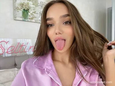 Seltin OnlyFans Leaked Free Thumbnail Picture - #iOwdD3u4gb
