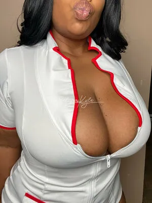 Selynakylexoxo OnlyFans Leaked Free Thumbnail Picture - #5vuevu4tw5