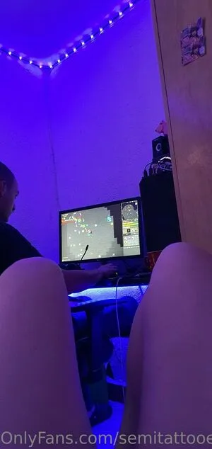 Semitattooedgoth OnlyFans Leaked Free Thumbnail Picture - #mp8Zec4PY8