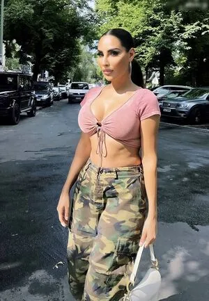Senna Gammour OnlyFans Leaked Free Thumbnail Picture - #3SzZ8C55Bj