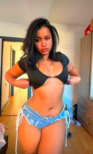 Senoritasara OnlyFans Leaked Free Thumbnail Picture - #P1bCIyR0Z1