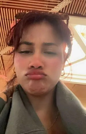 Senoritasara OnlyFans Leaked Free Thumbnail Picture - #dIONC8B2z1