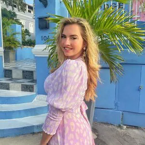 Sensi Lowe OnlyFans Leaked Free Thumbnail Picture - #J98q49twx7