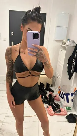 Sensi Paris OnlyFans Leaked Free Thumbnail Picture - #4CdRPDYqVL