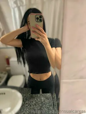 Sensualcaress OnlyFans Leaked Free Thumbnail Picture - #MHRTNl7CYZ