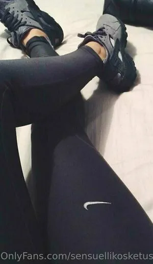 Sensuellikosketus OnlyFans Leaked Free Thumbnail Picture - #gdctdRZN1i