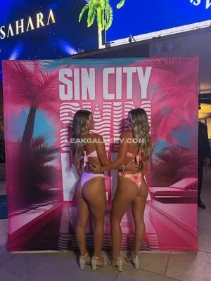 Sentnertwins OnlyFans Leaked Free Thumbnail Picture - #8AVqE2cIsQ