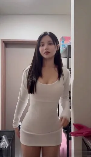 Seo Ahn OnlyFans Leaked Free Thumbnail Picture - #JalF5BfXBF