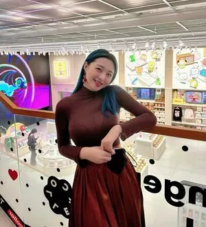 Seolhwa OnlyFans Leaked Free Thumbnail Picture - #U8UxVzREDr