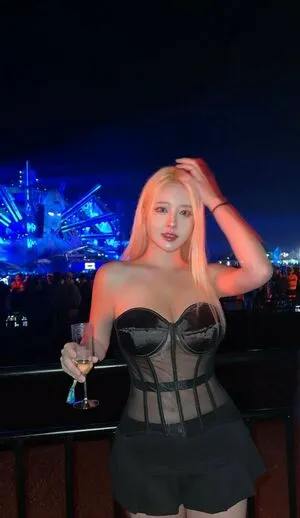 Seon H E OnlyFans Leaked Free Thumbnail Picture - #5syikhCGLf