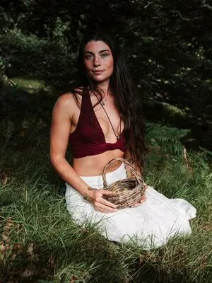 Seren Hawley Plows OnlyFans Leaked Free Thumbnail Picture - #RhSefG5eyS