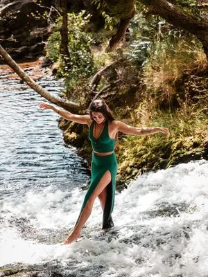 Seren Hawley Plows OnlyFans Leaked Free Thumbnail Picture - #fXardQR0xw