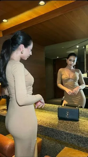 Serena Milan OnlyFans Leaked Free Thumbnail Picture - #MKIZwoJ6s5
