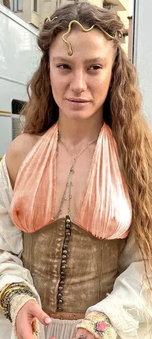 Serenay Sarikaya OnlyFans Leaked Free Thumbnail Picture - #cDleHkQkoc