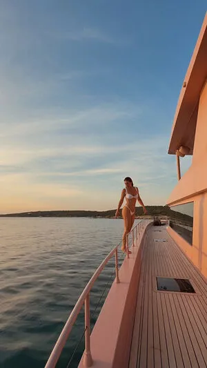 Serinda Swan OnlyFans Leaked Free Thumbnail Picture - #LdNvqofESO