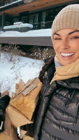 Serinda Swan OnlyFans Leaked Free Thumbnail Picture - #Towg1AblYn