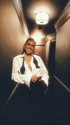 Serinda Swan OnlyFans Leaked Free Thumbnail Picture - #gINNfXLAas