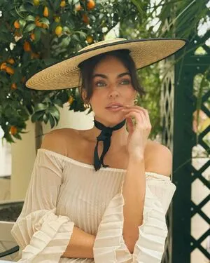 Serinda Swan OnlyFans Leaked Free Thumbnail Picture - #kJp4Wt2759