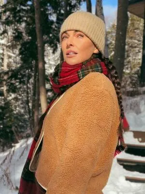 Serinda Swan OnlyFans Leaked Free Thumbnail Picture - #krLMRSvfrN