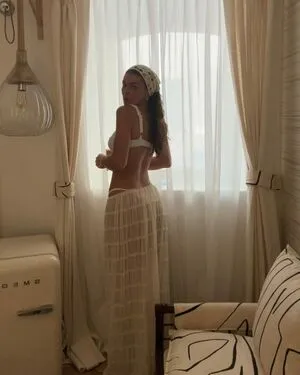 Serinda Swan OnlyFans Leaked Free Thumbnail Picture - #lx4w8uak05