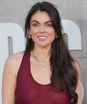 Serinda Swan OnlyFans Leaked Free Thumbnail Picture - #qFizIQMOwa
