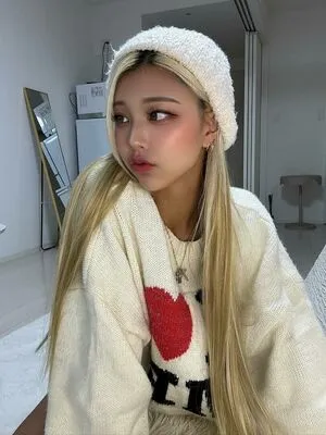 Serizawarino305 OnlyFans Leaked Free Thumbnail Picture - #IGRcoTUyca