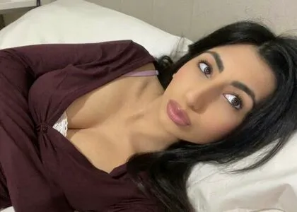 Servesyra OnlyFans Leaked Free Thumbnail Picture - #5VAuyPfpbq