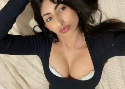 Servesyra OnlyFans Leaked Free Thumbnail Picture - #FaHEu2jLXs