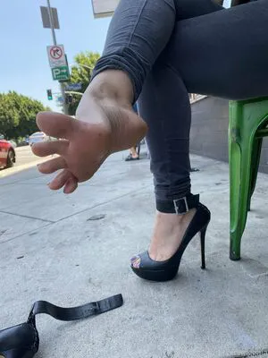 Serving Gaia OnlyFans Leaked Free Thumbnail Picture - #GegonGJgr2