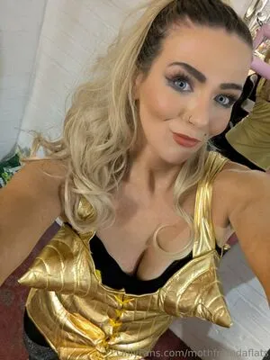 Session Moth Martina OnlyFans Leaked Free Thumbnail Picture - #m6otTrkIFb