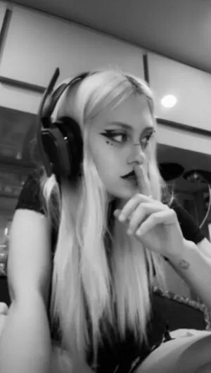 Setenstoned OnlyFans Leaked Free Thumbnail Picture - #frJCkcrc11