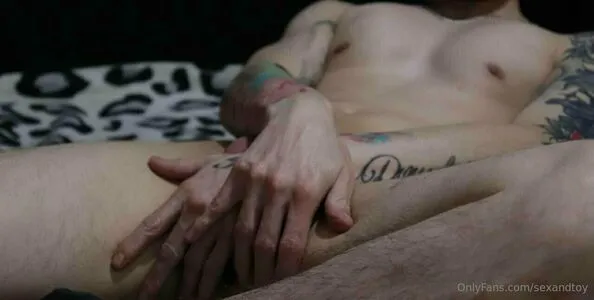 Sexandtoy OnlyFans Leaked Free Thumbnail Picture - #5kqU8sSh4d