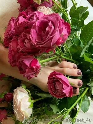 Sexiest Feet 4u OnlyFans Leaked Free Thumbnail Picture - #PhMKPgIEhX