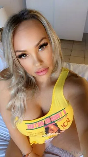 Sexisuzi OnlyFans Leaked Free Thumbnail Picture - #7KNns4PE00
