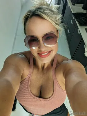 Sexisuzi OnlyFans Leaked Free Thumbnail Picture - #86JNTNDxh1