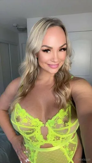 Sexisuzi OnlyFans Leaked Free Thumbnail Picture - #UCaf7Y0Kev