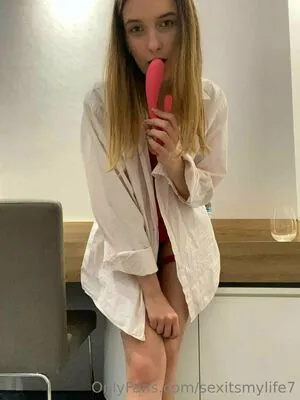 Sexitsmylife7 OnlyFans Leaked Free Thumbnail Picture - #KSWsMmpMrn