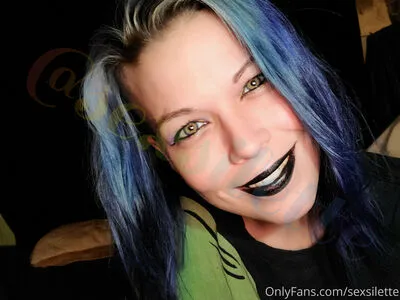 Sexsilette OnlyFans Leaked Free Thumbnail Picture - #G3arp193r3